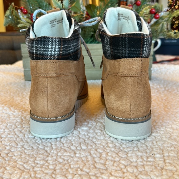 Cole Haan Zerogrand Explorer Gateway Hiker Waterproof Boots Sz 8 New in Box - Picture 8 of 16